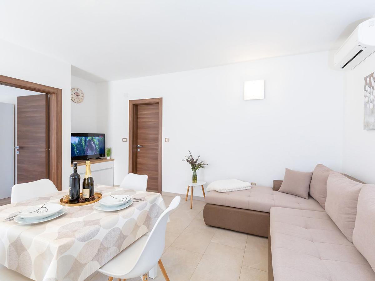 Villa Gioia Apartment With Terrace Пореч Экстерьер фото